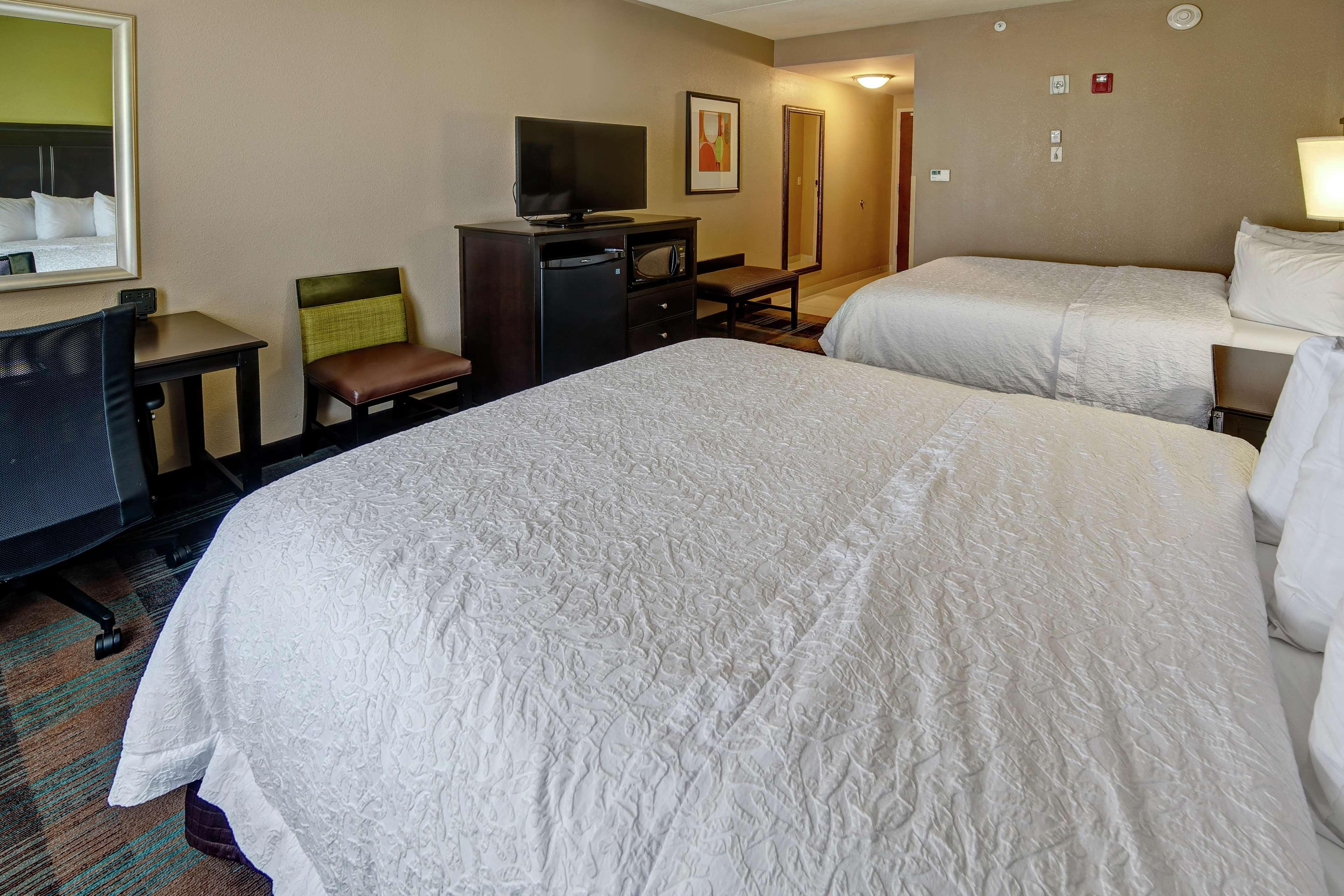 Hampton Inn & Suites Clarksville Exterior photo