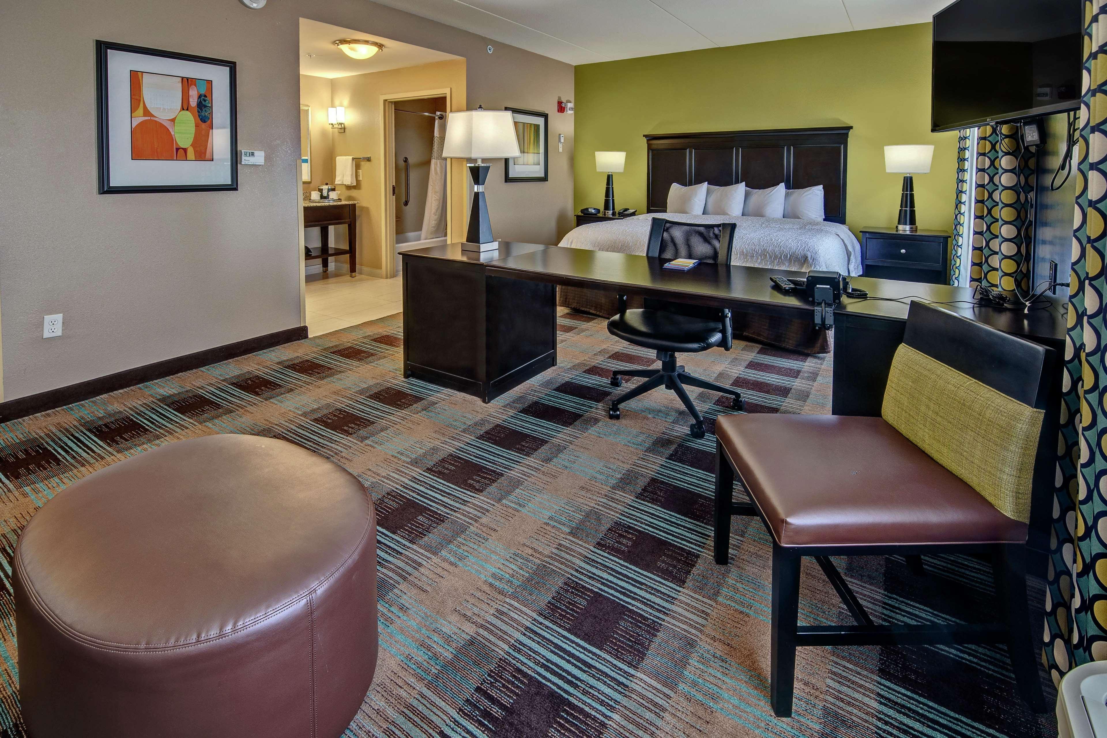 Hampton Inn & Suites Clarksville Exterior photo
